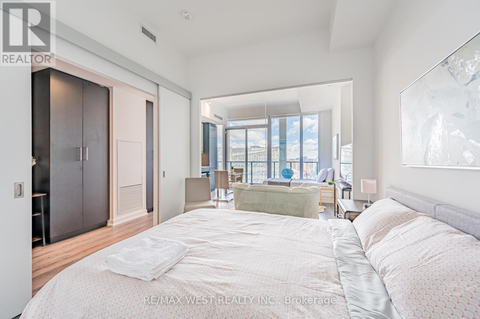 #1218 - 20 Edward Street, Toronto, Ontario M5G 1C9 - Photo 9 - C13700146
