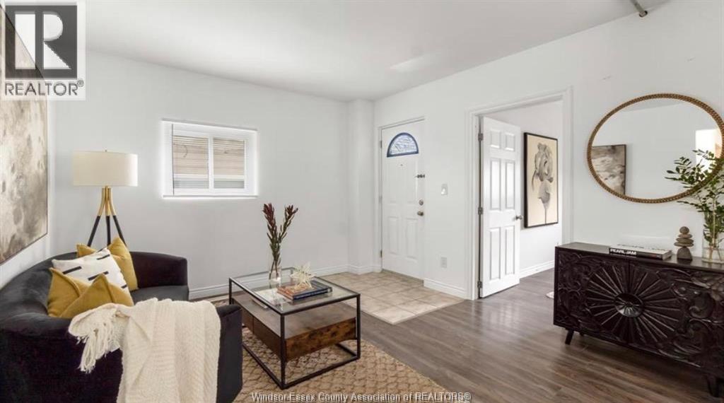 329 Pierre Avenue Unit# Main, Windsor, Ontario  N9A 2J7 - Photo 3 - 26020460
