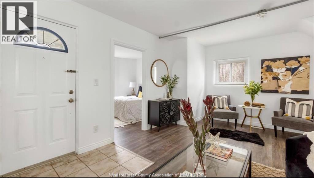329 Pierre Avenue Unit# Main, Windsor, Ontario  N9A 2J7 - Photo 4 - 26020460
