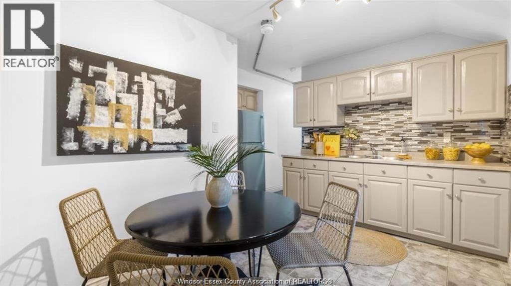 329 Pierre Avenue Unit# Main, Windsor, Ontario  N9A 2J7 - Photo 7 - 26020460