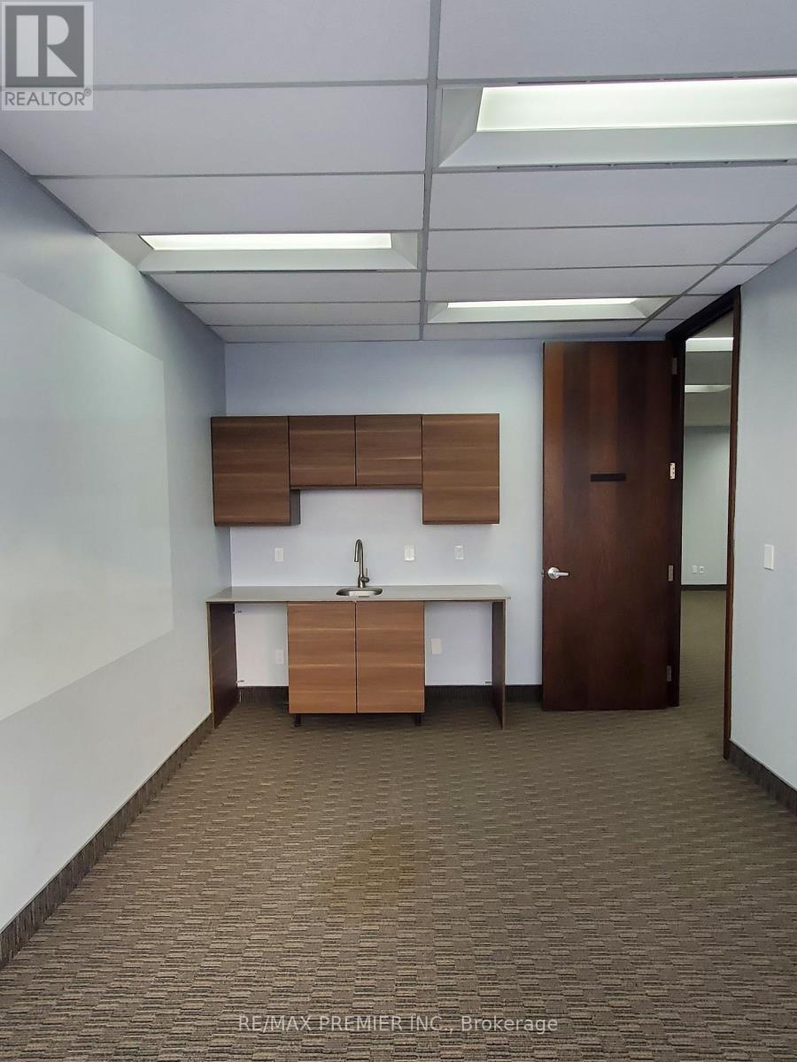 503 - 3200 Dufferin Street, Toronto, Ontario M6A 2T3 - Photo 11 - W12772190