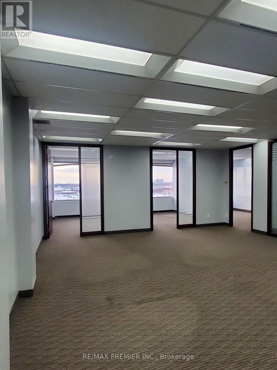 503 - 3200 Dufferin Street, Toronto, Ontario M6A 2T3 - Photo 4 - W12772190