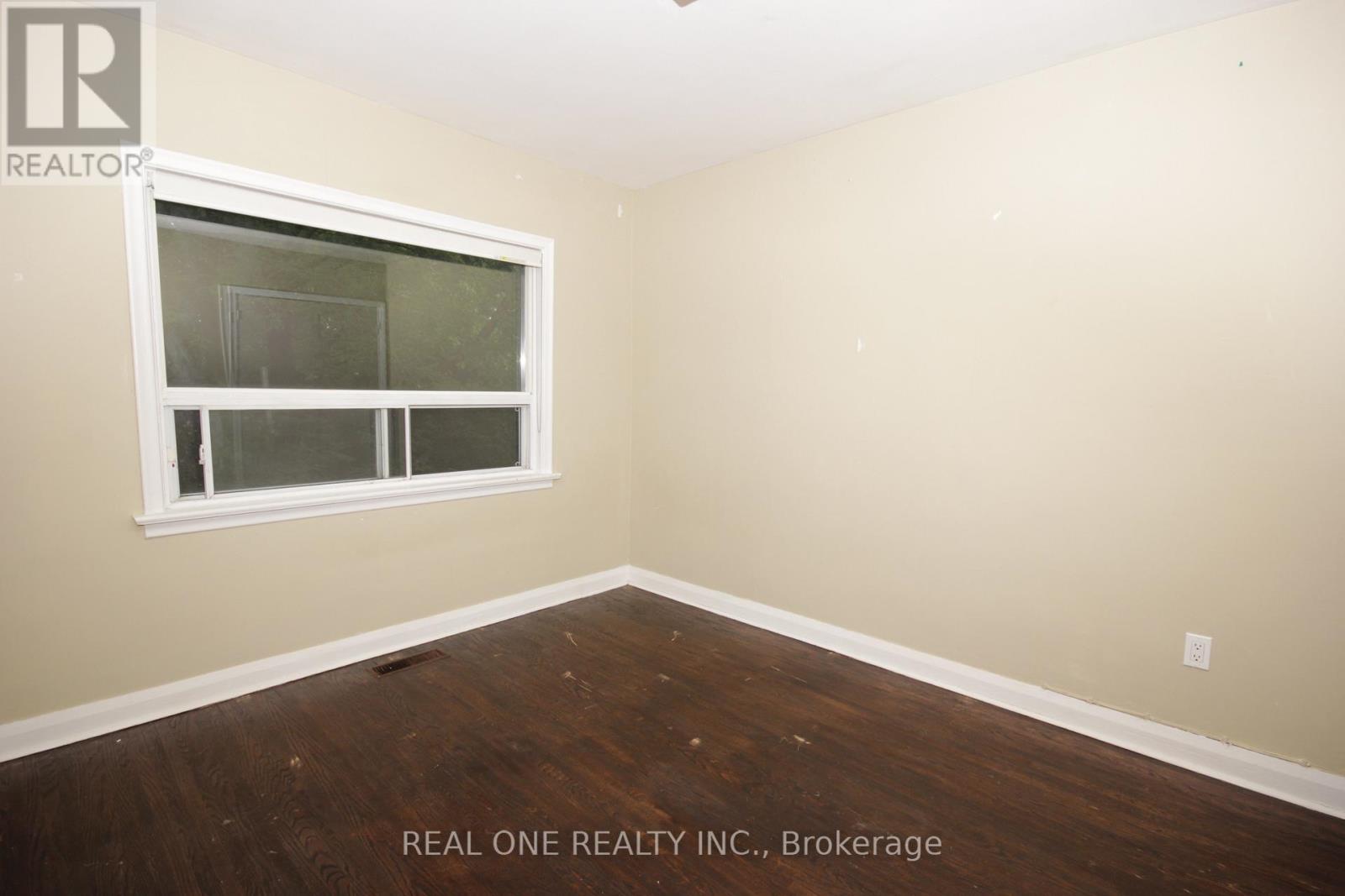 Main - 157 Shropshire Drive, Toronto, Ontario  M1P 1Z6 - Photo 10 - E13699952