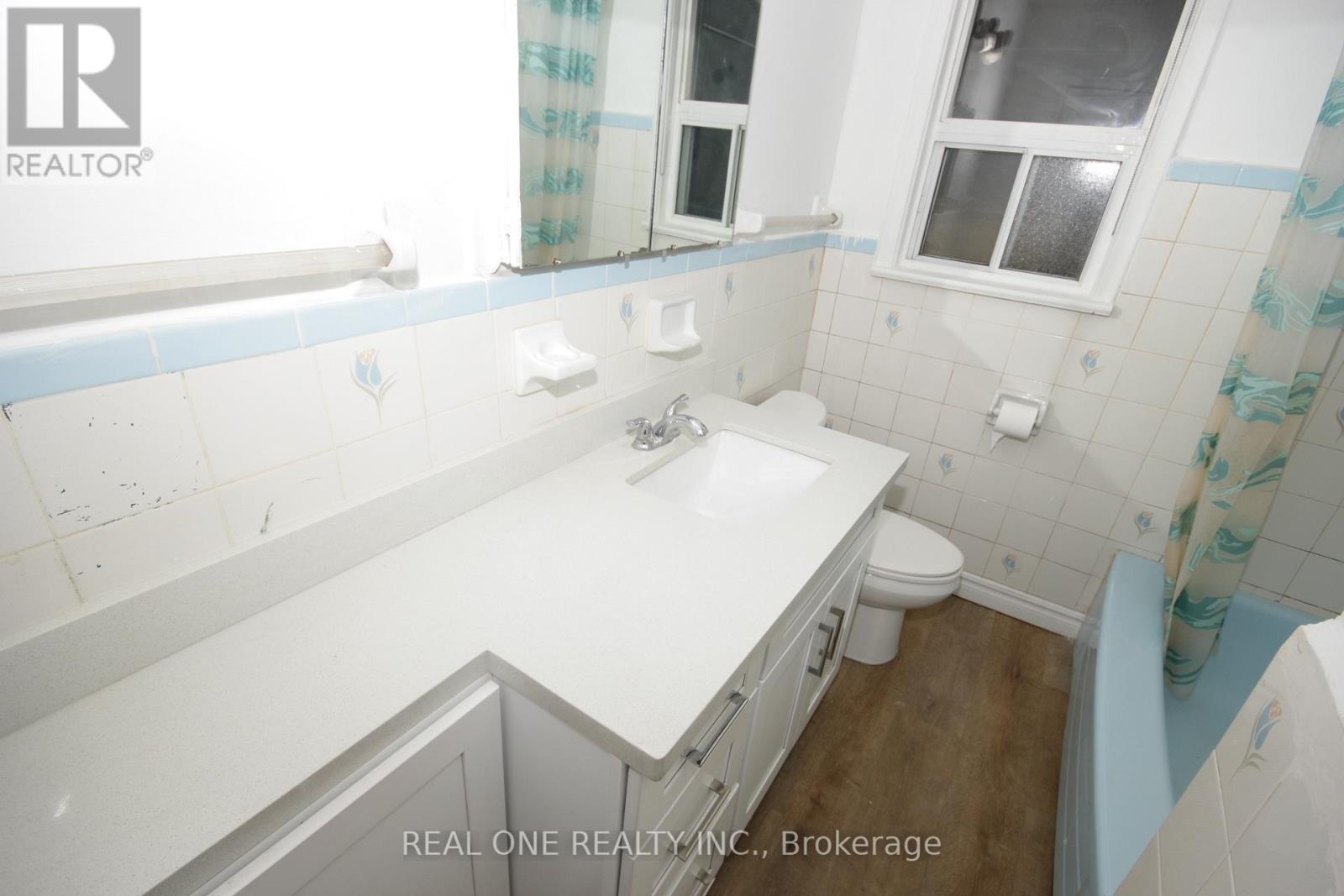 Main - 157 Shropshire Drive, Toronto, Ontario  M1P 1Z6 - Photo 15 - E13699952