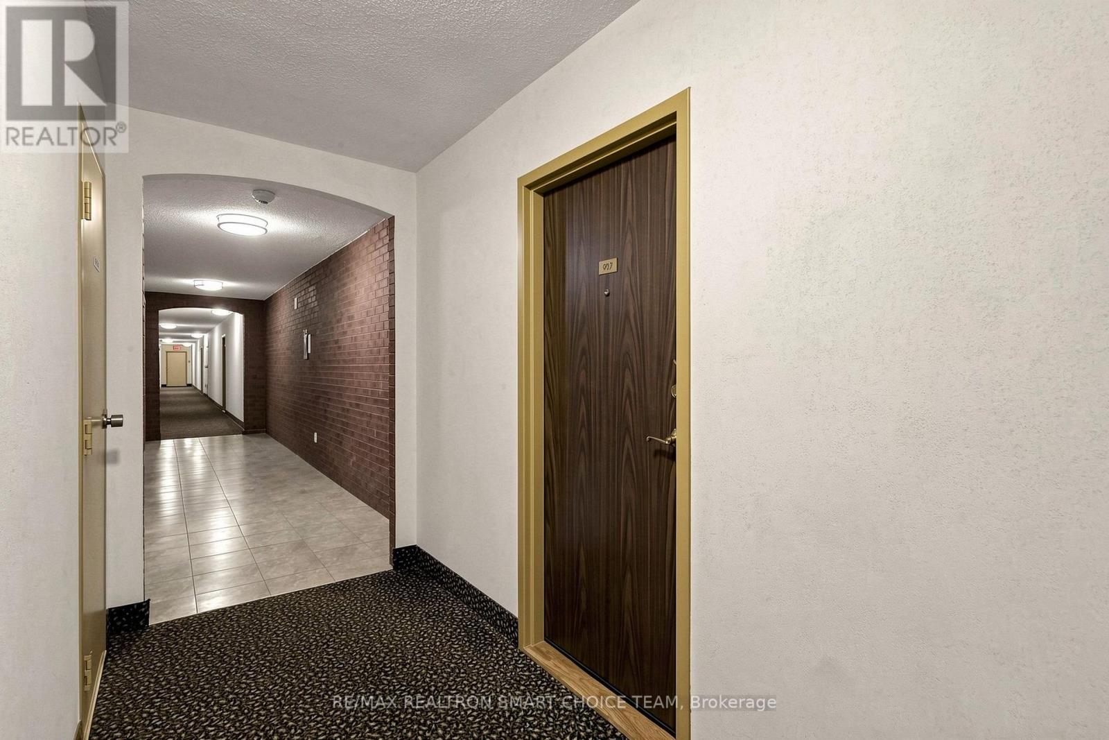 907 - 1250 Bridletowne Circle, Toronto, Ontario M1W 2V1 - Photo 4 - E13699986