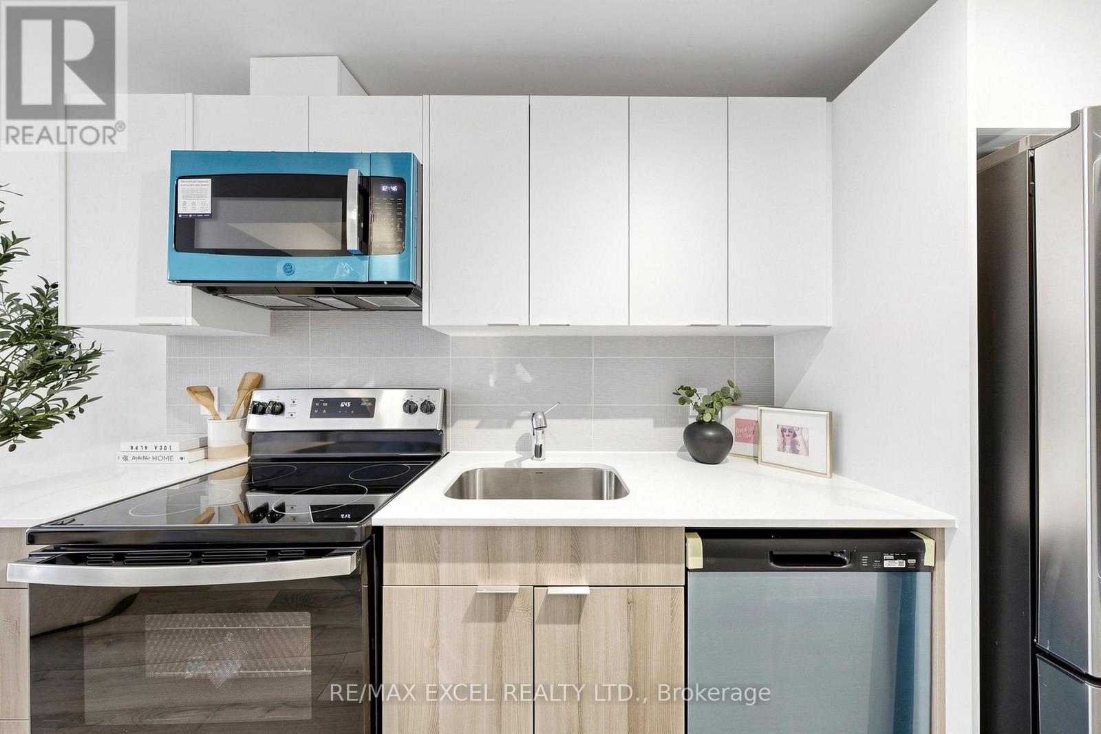 46 - 30 Calamint Lane, Toronto, Ontario M1W 2H1 - Photo 18 - E13700026