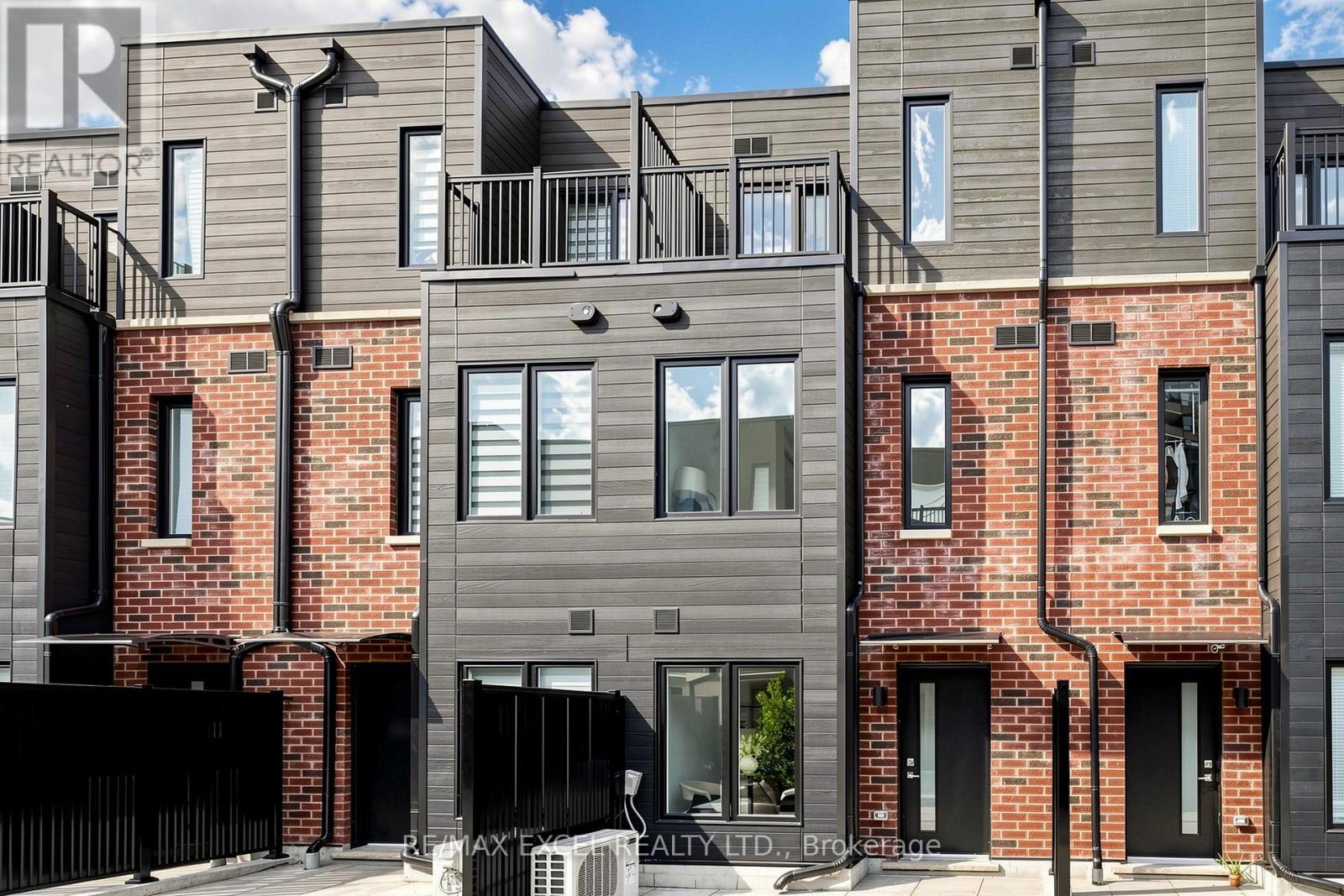46 - 30 Calamint Lane, Toronto, Ontario M1W 2H1 - Photo 4 - E13700026