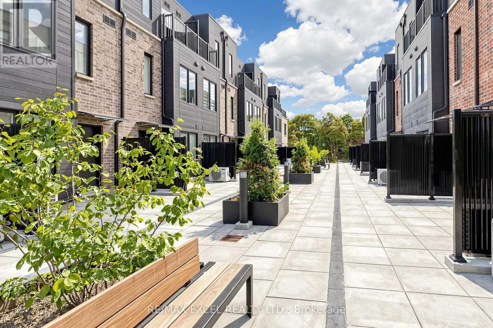 46 - 30 Calamint Lane, Toronto, Ontario M1W 2H1 - Photo 44 - E13700026