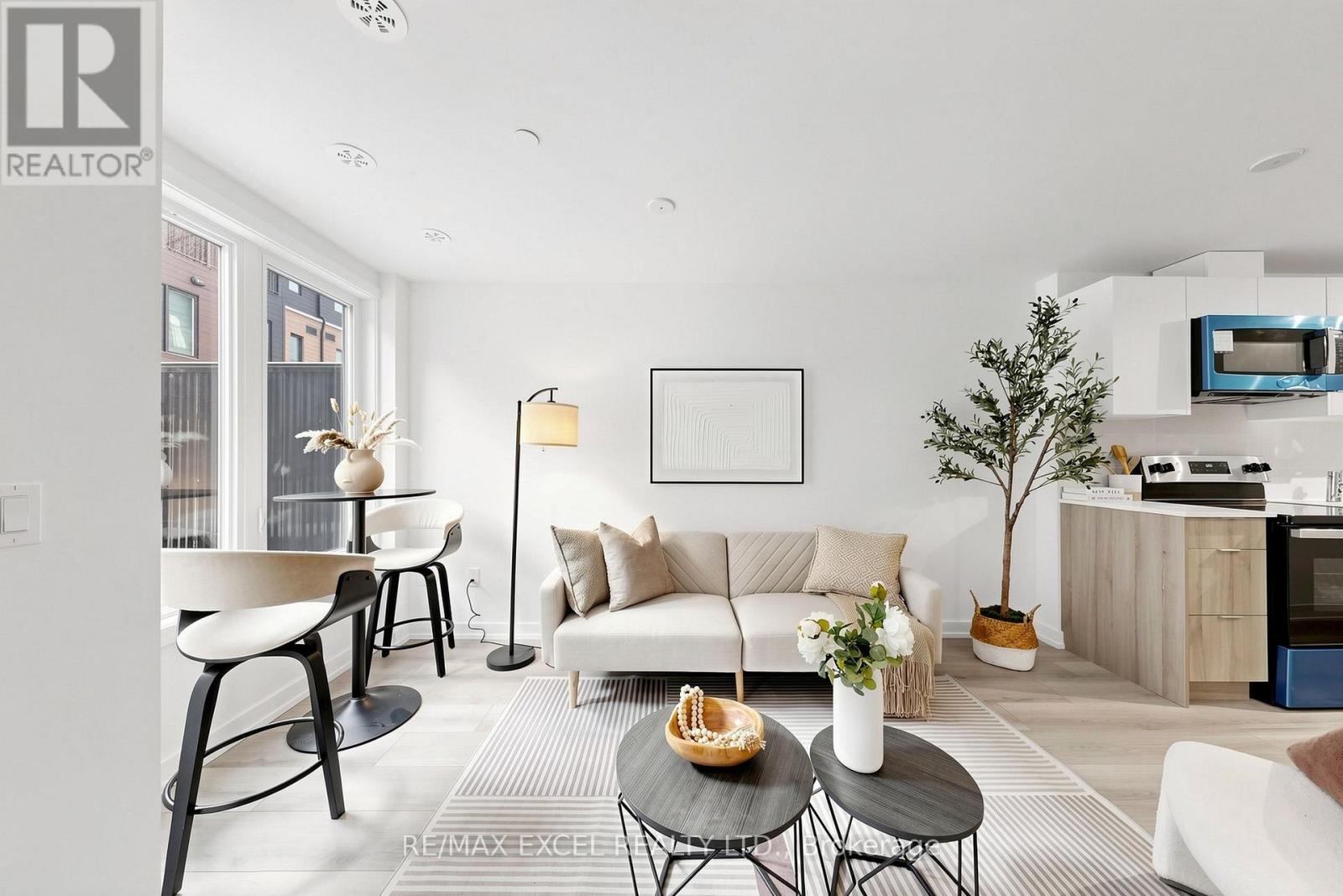 46 - 30 Calamint Lane, Toronto, Ontario M1W 2H1 - Photo 7 - E13700026