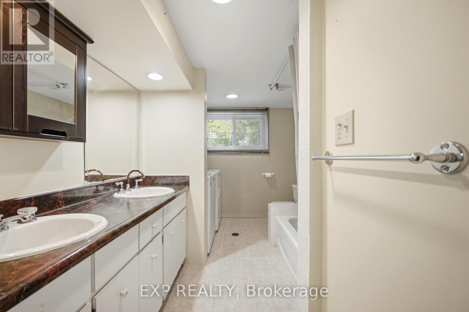 43 Ridgemoor Avenue, Toronto, Ontario M1N 1M5 - Photo 37 - E13700084