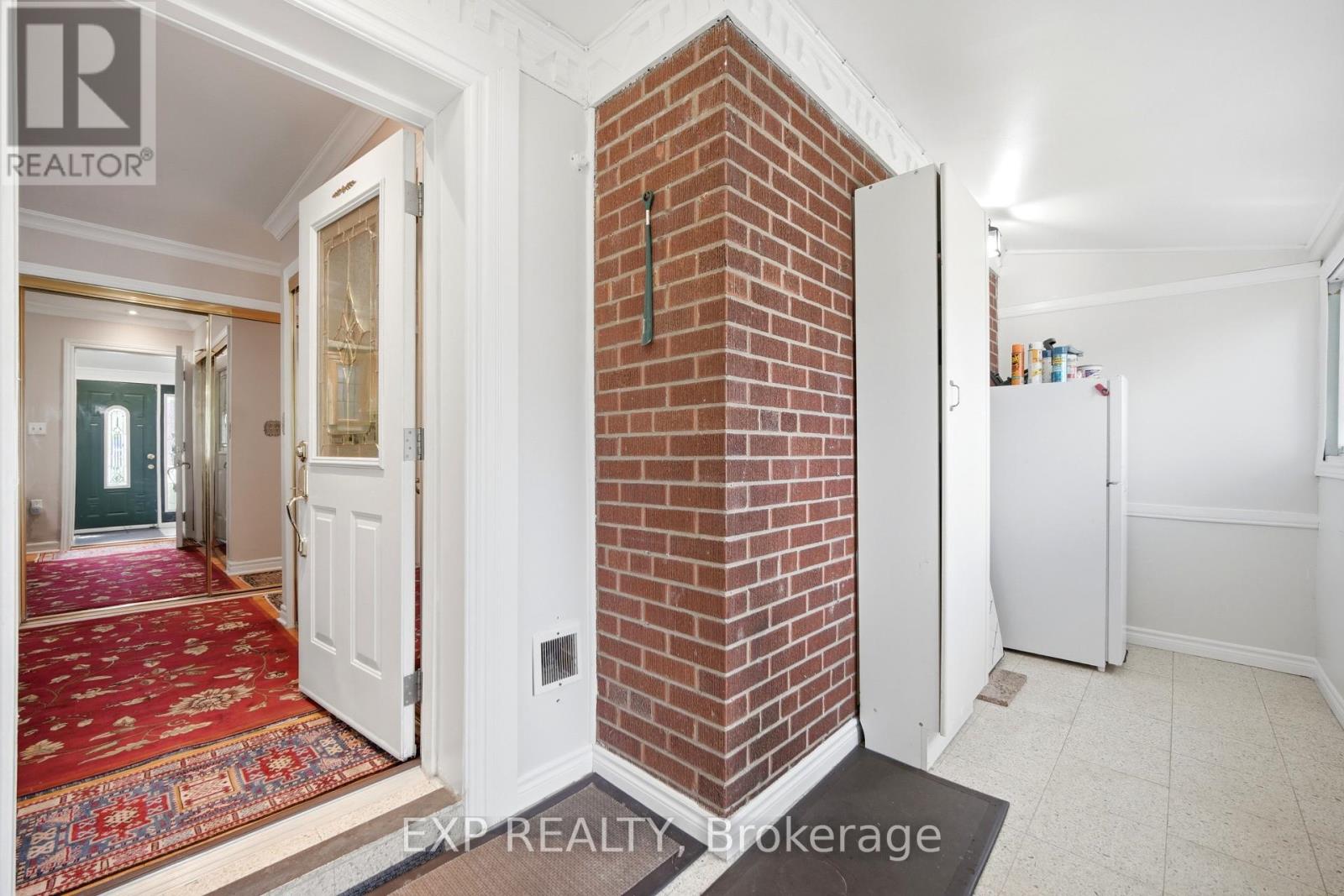 43 Ridgemoor Avenue, Toronto, Ontario M1N 1M5 - Photo 5 - E13700084