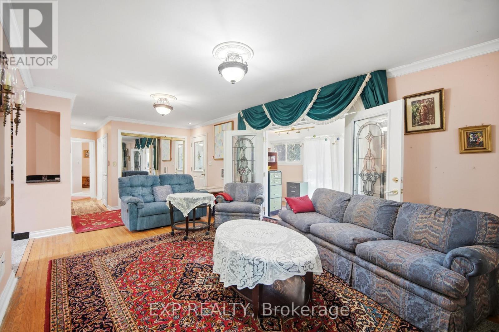 43 Ridgemoor Avenue, Toronto, Ontario M1N 1M5 - Photo 8 - E13700084