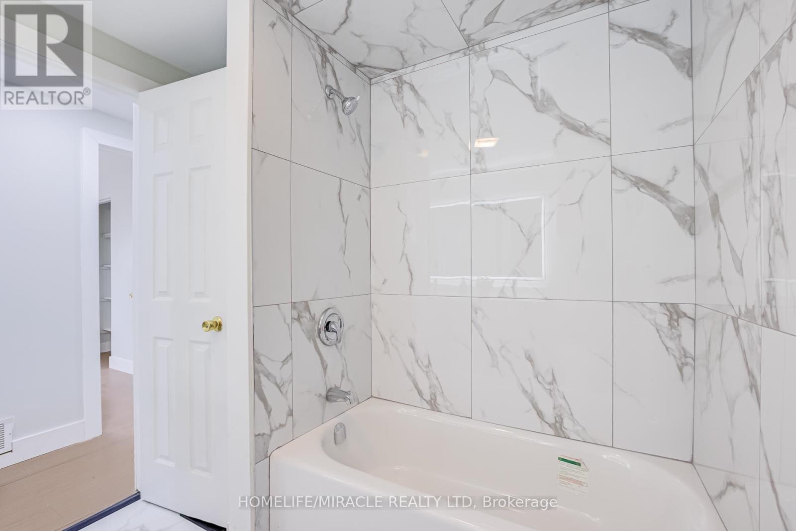 122 Ormond Drive, Oshawa, Ontario  L1G 6T4 - Photo 21 - E13700102