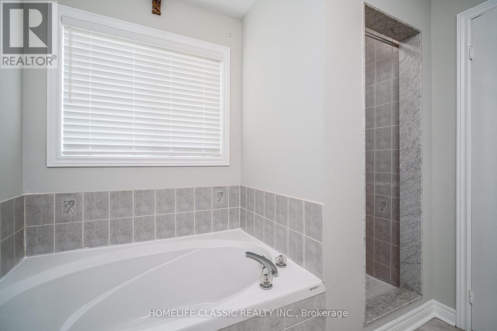 44 Wildberry Crescent, Vaughan, Ontario  L4H 2C6 - Photo 10 - N13699858