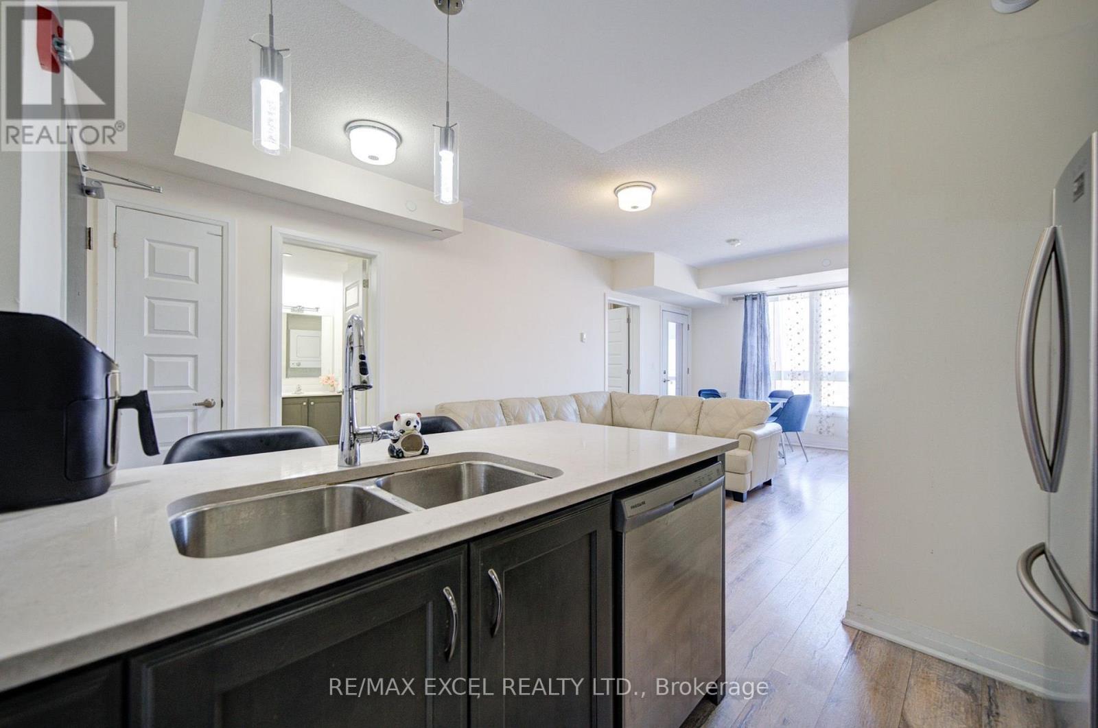 302 - 2 Adam Sellers Street, Markham, Ontario  L6B 1P2 - Photo 14 - N13699884