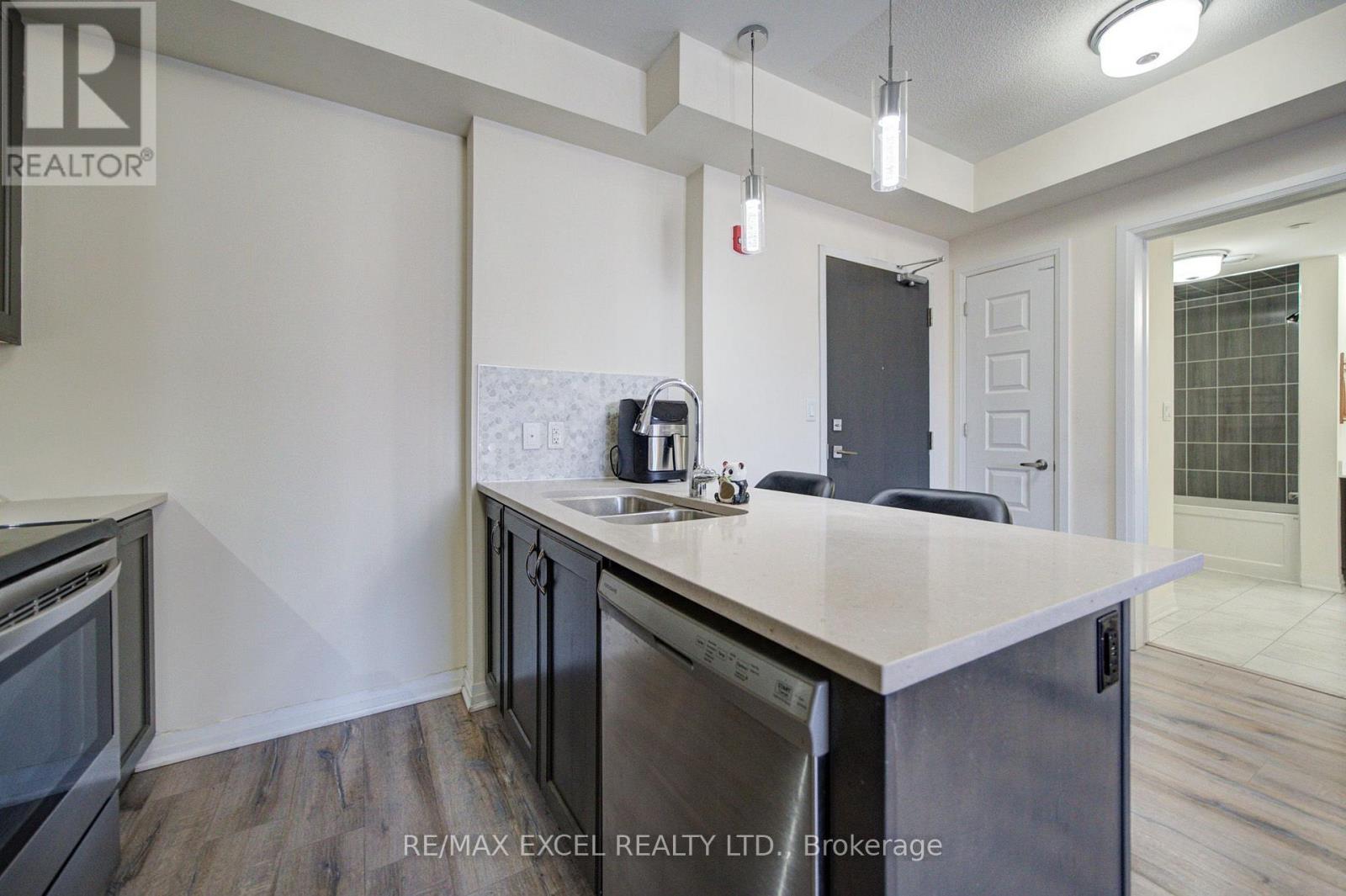 302 - 2 Adam Sellers Street, Markham, Ontario  L6B 1P2 - Photo 15 - N13699884