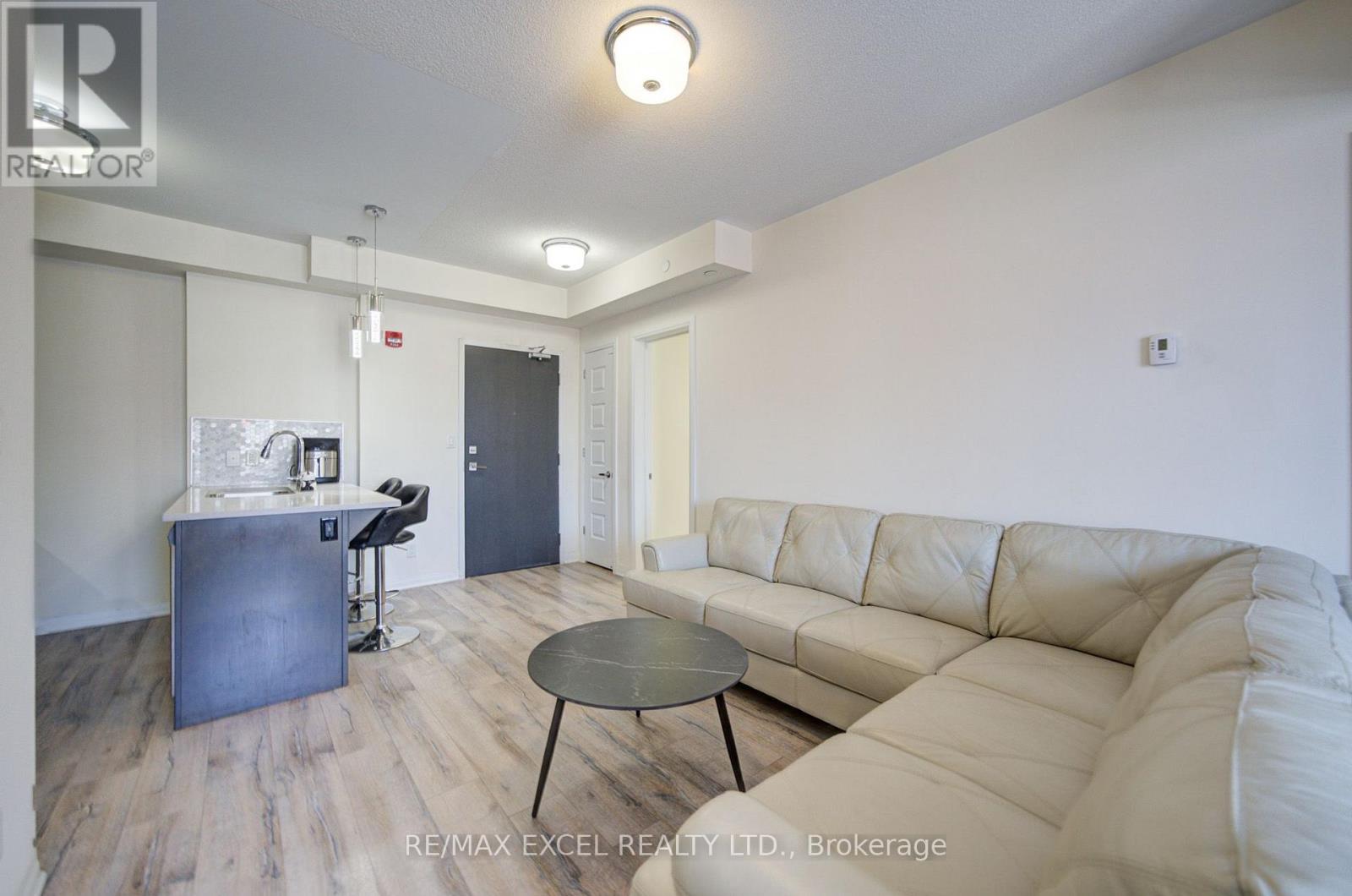 302 - 2 Adam Sellers Street, Markham, Ontario  L6B 1P2 - Photo 18 - N13699884