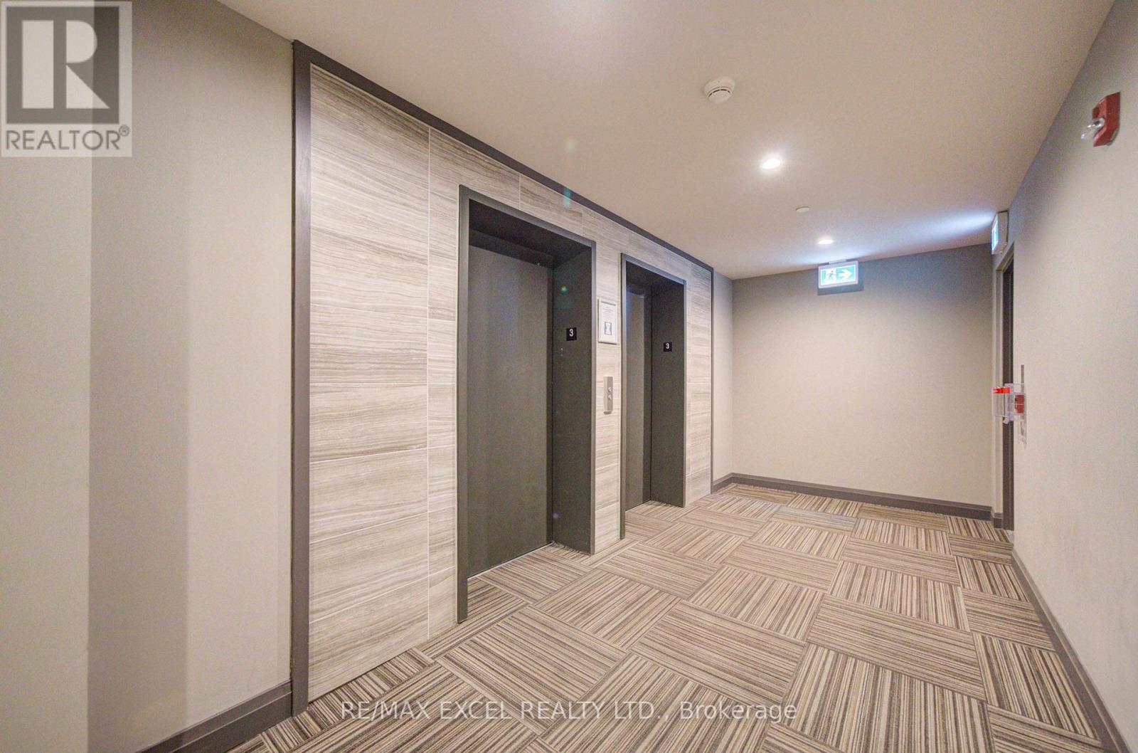 302 - 2 Adam Sellers Street, Markham, Ontario  L6B 1P2 - Photo 5 - N13699884