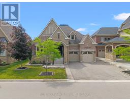 31 MUNSIE DRIVE, King, Ontario