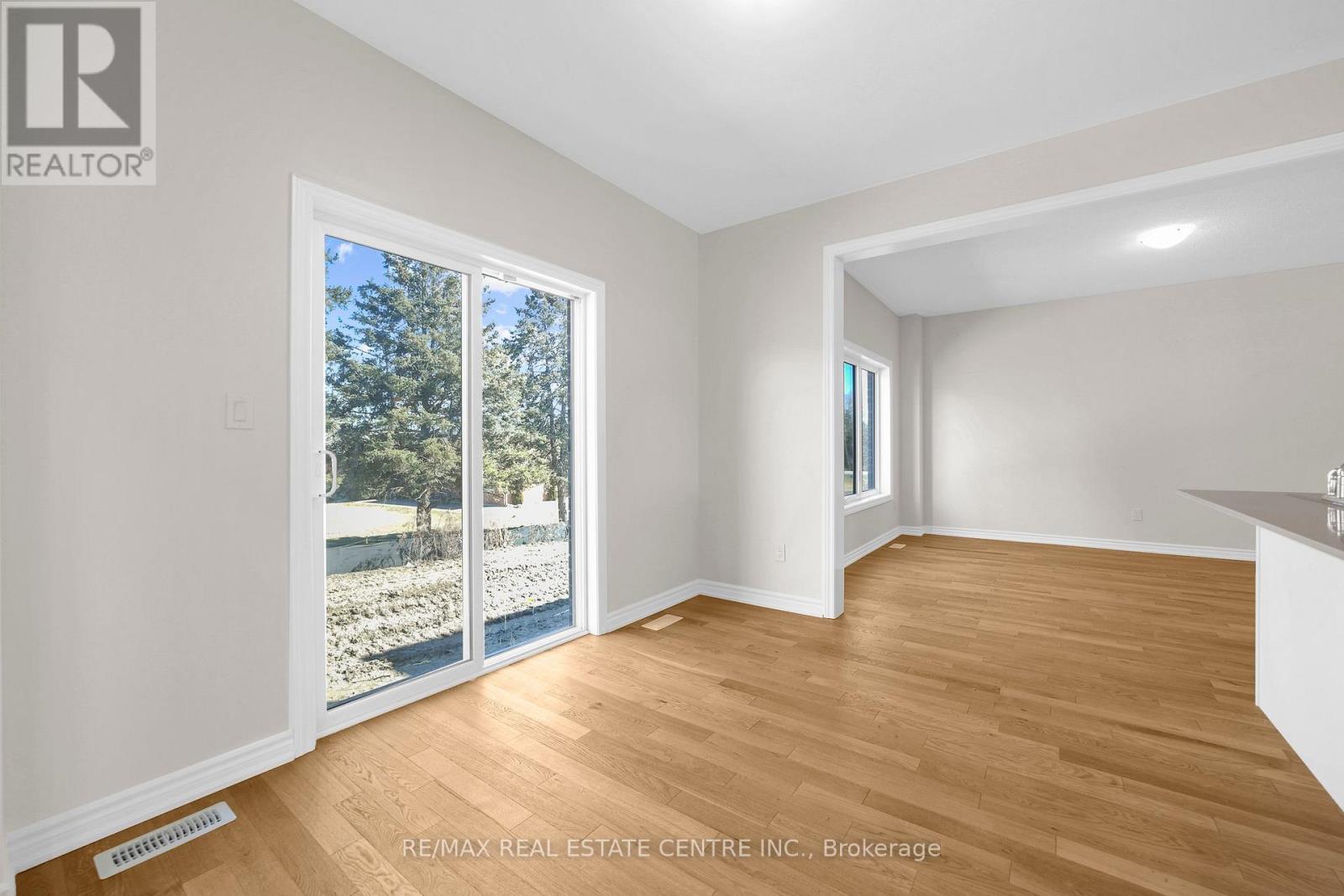 15 Lawrence D. Pridham Avenue, New Tecumseth, Ontario  L9R 0X1 - Photo 10 - N13700002