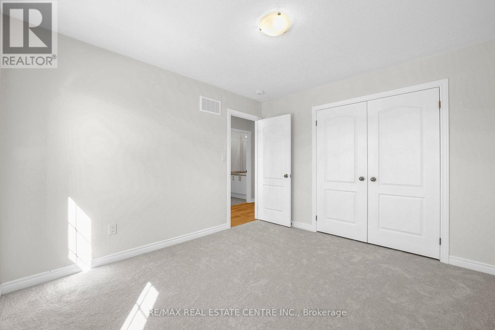 15 Lawrence D. Pridham Avenue, New Tecumseth, Ontario  L9R 0X1 - Photo 18 - N13700002