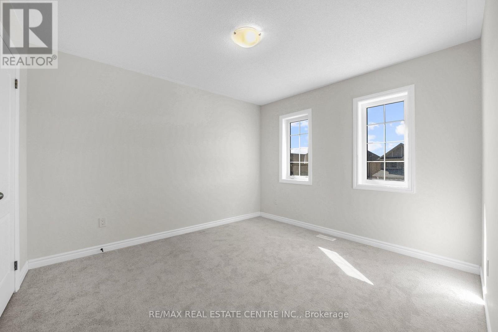 15 Lawrence D. Pridham Avenue, New Tecumseth, Ontario  L9R 0X1 - Photo 19 - N13700002