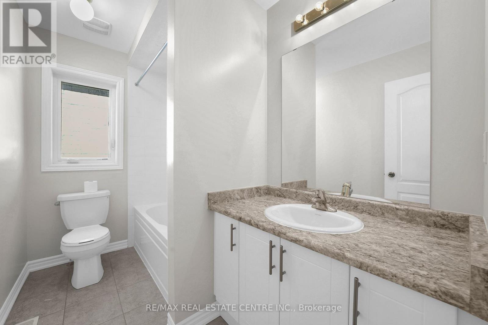 15 Lawrence D. Pridham Avenue, New Tecumseth, Ontario  L9R 0X1 - Photo 30 - N13700002