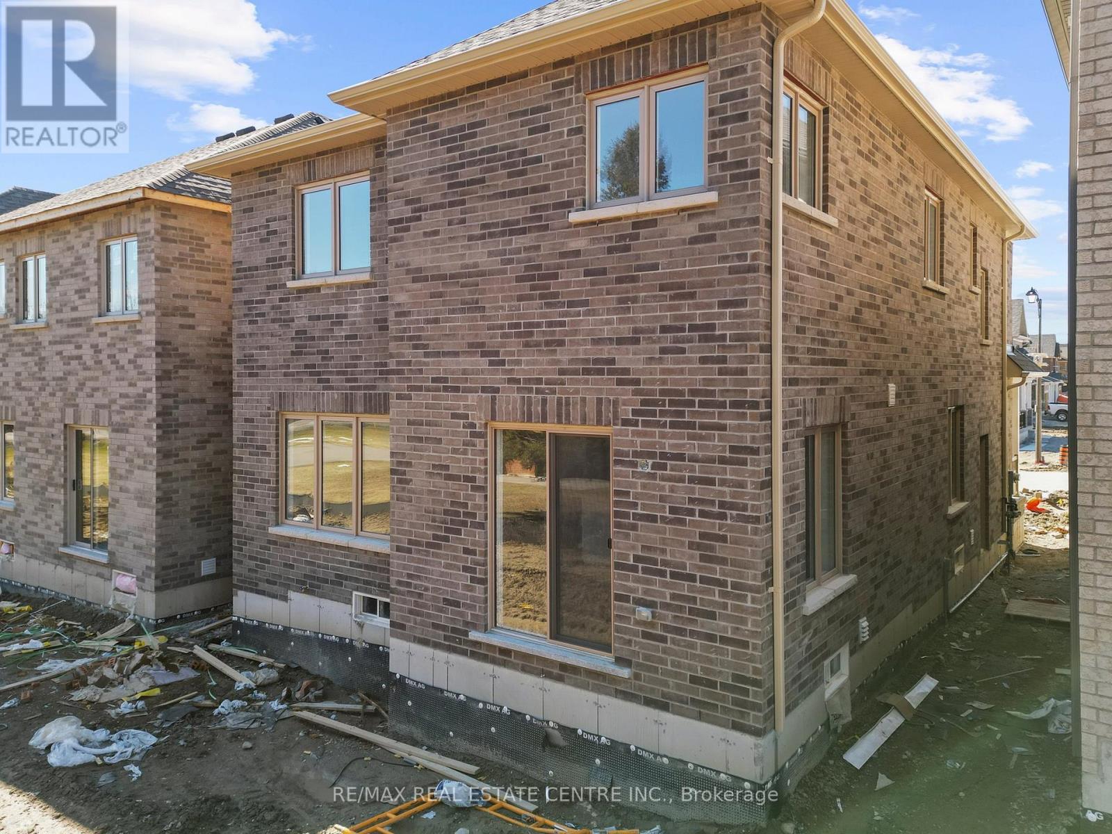 15 Lawrence D. Pridham Avenue, New Tecumseth, Ontario  L9R 0X1 - Photo 36 - N13700002