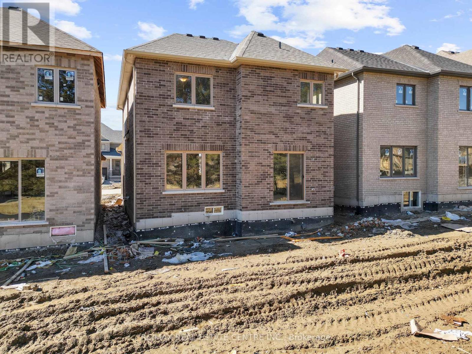 15 Lawrence D. Pridham Avenue, New Tecumseth, Ontario  L9R 0X1 - Photo 37 - N13700002