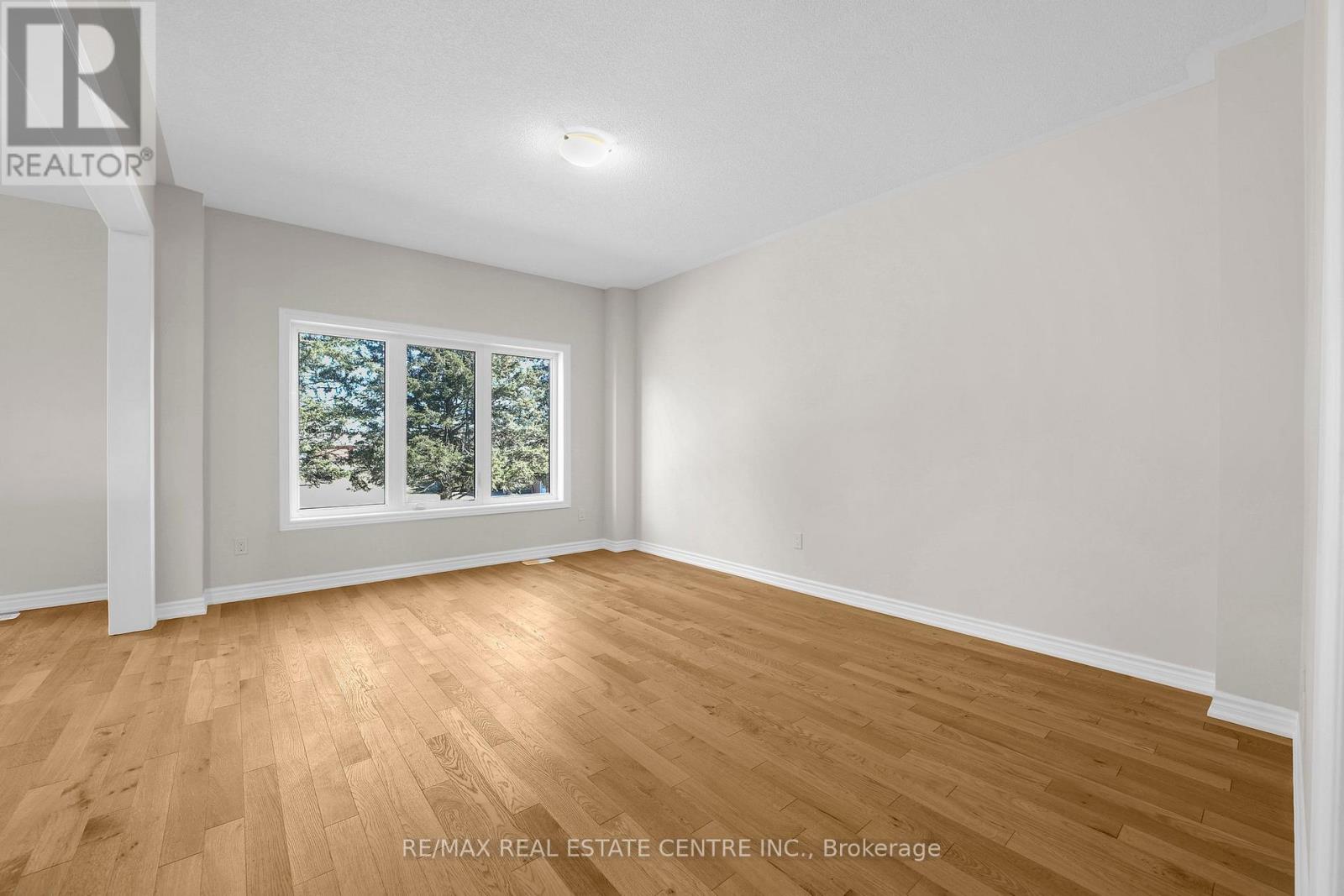 15 Lawrence D. Pridham Avenue, New Tecumseth, Ontario  L9R 0X1 - Photo 4 - N13700002