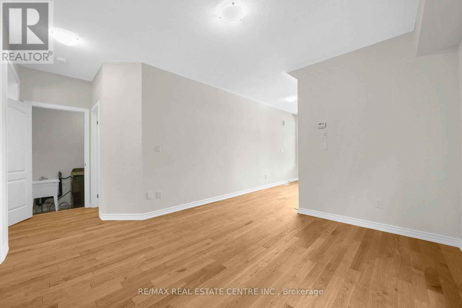 15 Lawrence D. Pridham Avenue, New Tecumseth, Ontario  L9R 0X1 - Photo 6 - N13700002