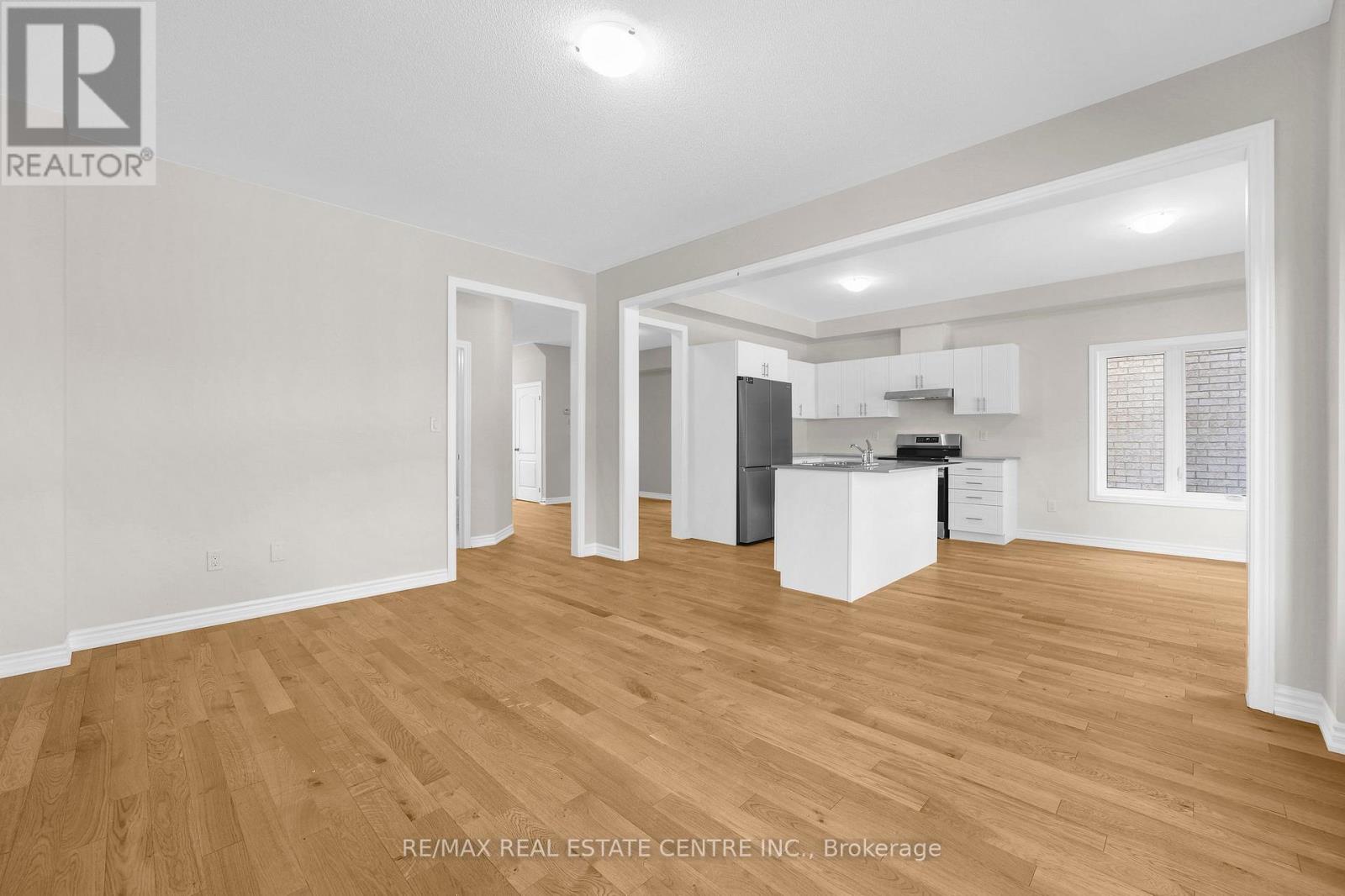 15 Lawrence D. Pridham Avenue, New Tecumseth, Ontario  L9R 0X1 - Photo 7 - N13700002