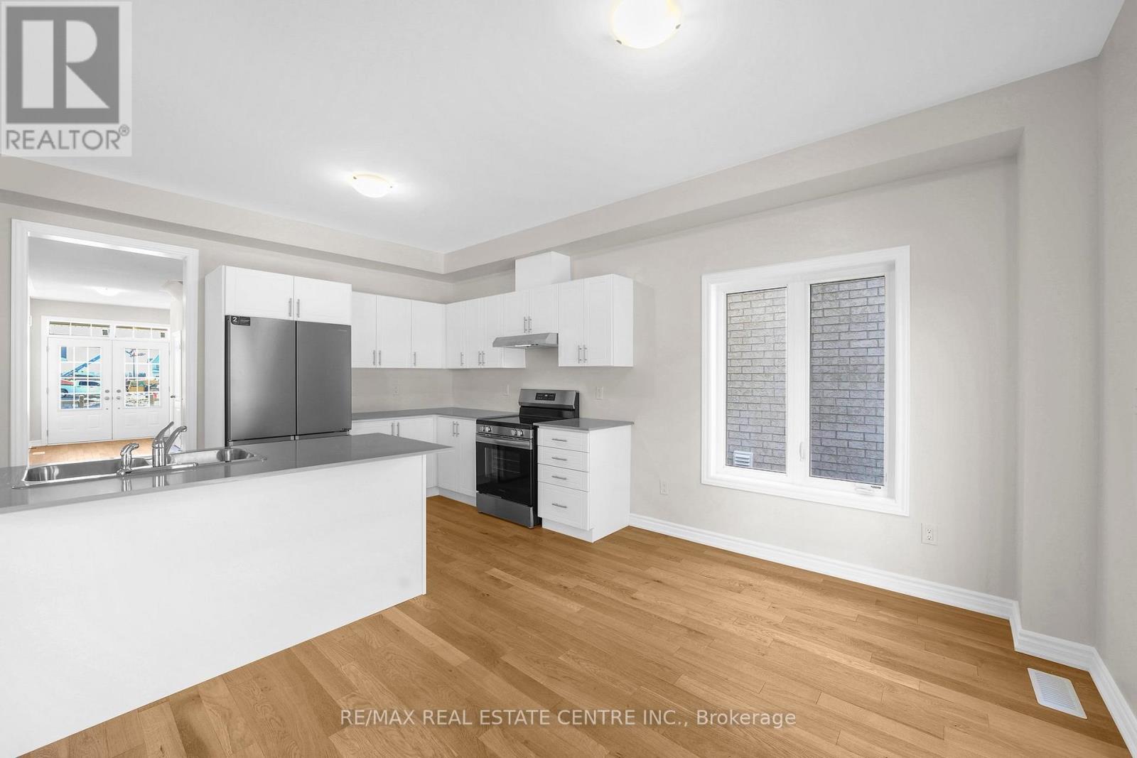 15 Lawrence D. Pridham Avenue, New Tecumseth, Ontario  L9R 0X1 - Photo 8 - N13700002