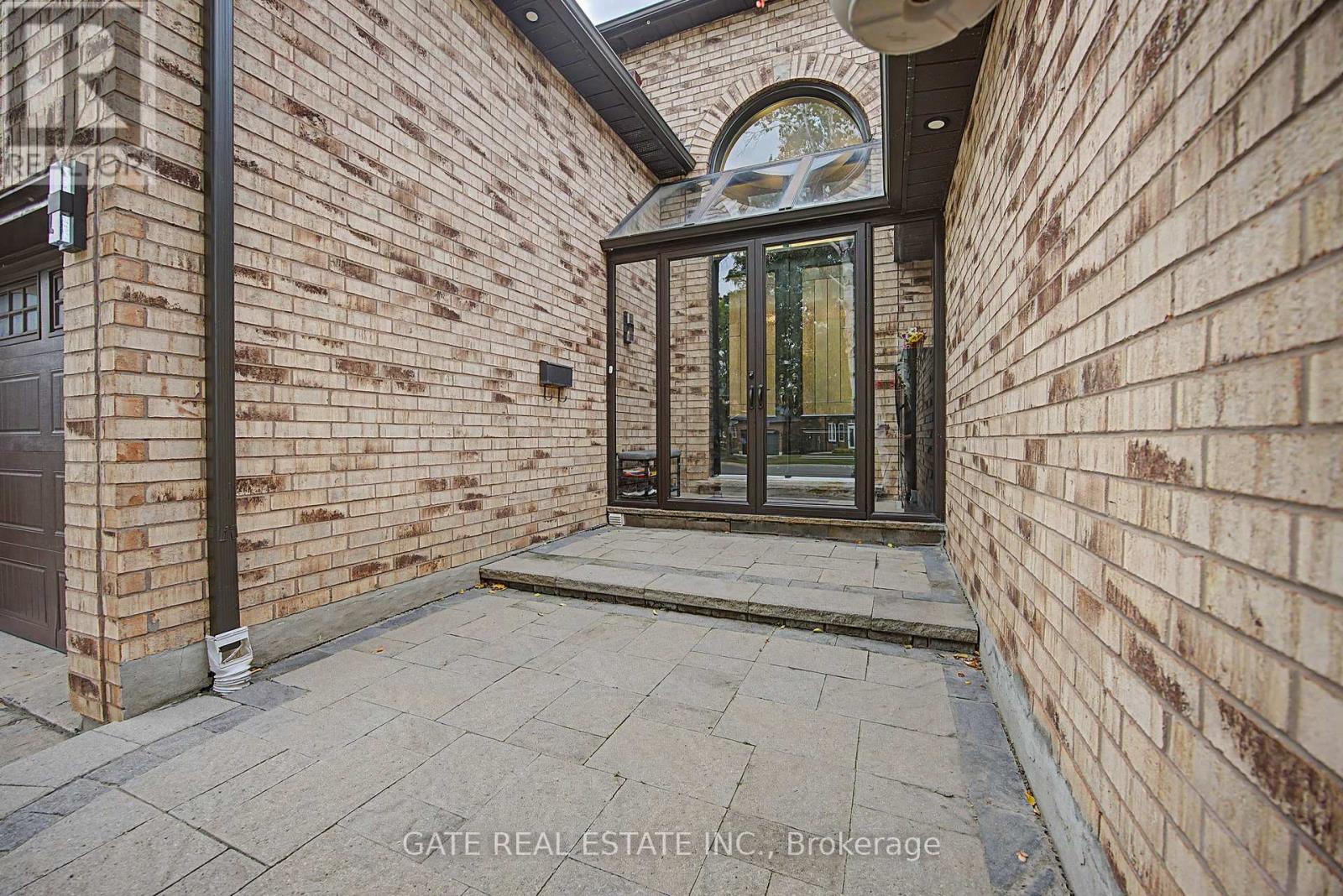 64 Morrison Crescent, Markham (Unionville), Ontario  L3R 9K7 - Photo 4 - N13700128