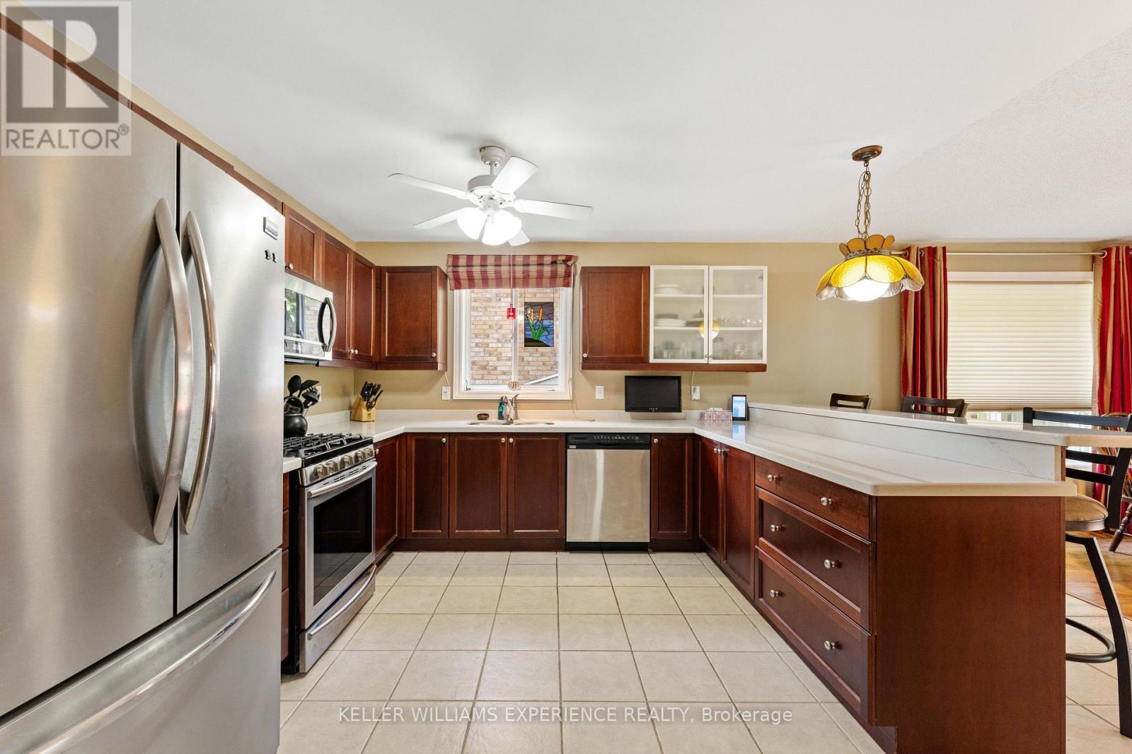 74 Ruffet Drive, Barrie (Edgehill Drive), Ontario  L4N 0N8 - Photo 8 - S13700000