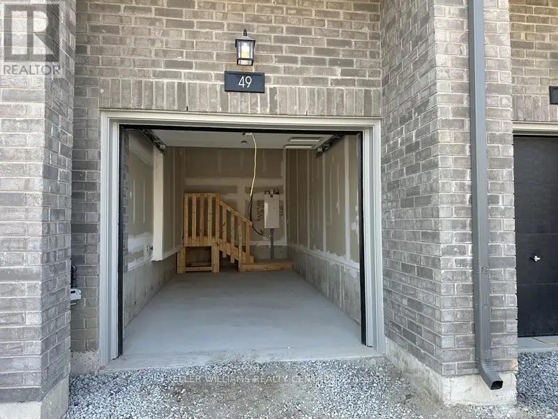 49 Gateway Drive, Barrie, Ontario  L9J 0V3 - Photo 3 - S13700092