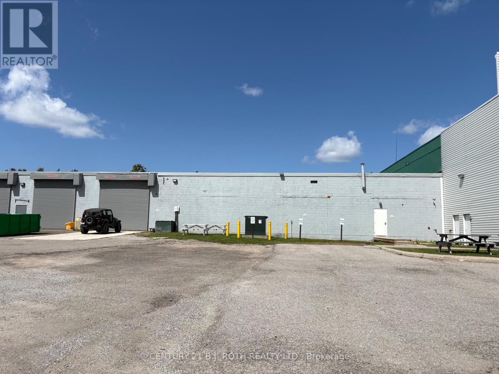 92 DAVIDSON STREET, Barrie, Ontario