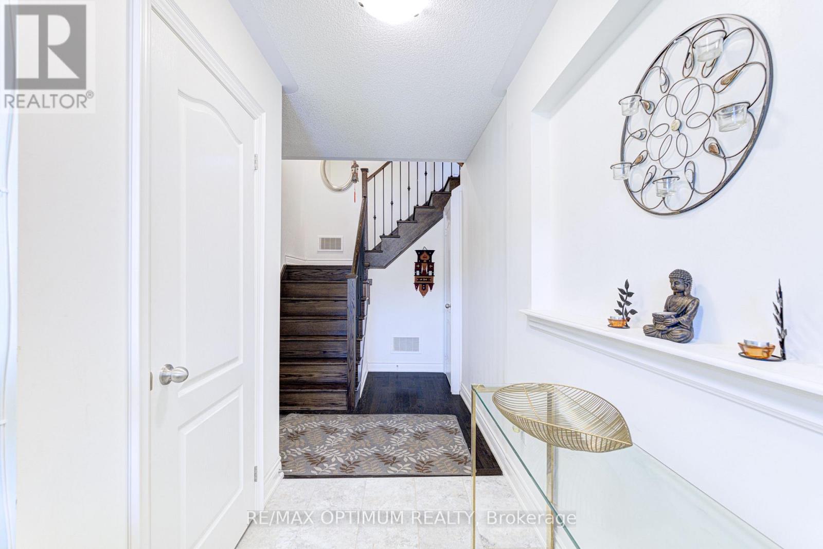 8583 Financial Drive, Brampton, Ontario L6Y 6C4 - Photo 6 - W13699940