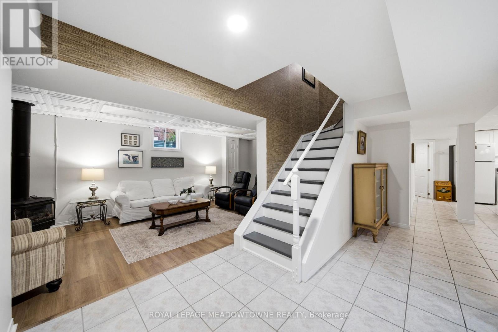 187 Barber Drive, Halton Hills, Ontario  L7G 5L5 - Photo 34 - W13700018