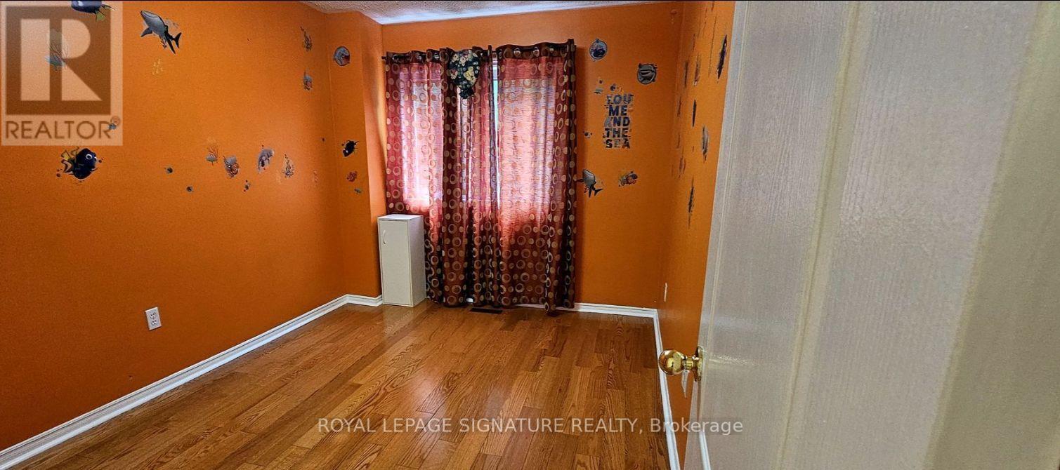 213 Fernforest Drive, Brampton, Ontario  L6R 1T7 - Photo 10 - W13700022