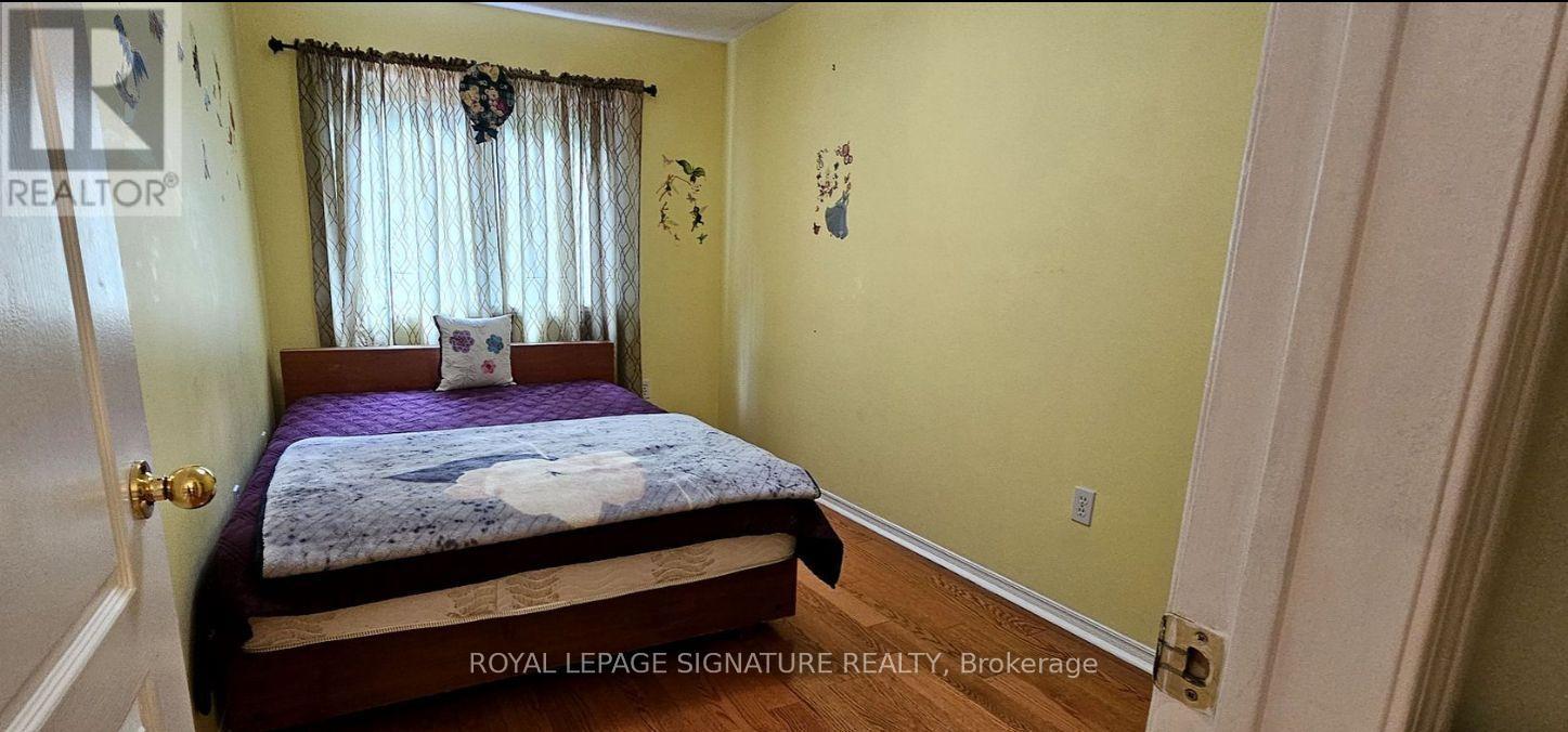 213 Fernforest Drive, Brampton, Ontario  L6R 1T7 - Photo 11 - W13700022