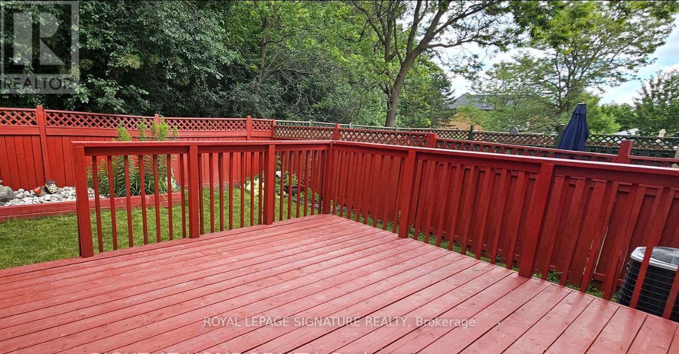 213 Fernforest Drive, Brampton, Ontario  L6R 1T7 - Photo 4 - W13700022