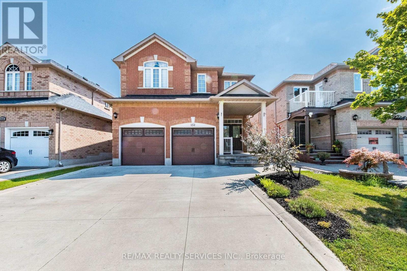 151 FAIRHILL AVENUE, Brampton, Ontario
