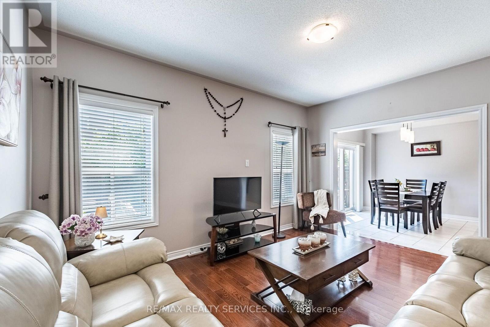 151 Fairhill Avenue, Brampton, Ontario  L7A 2J4 - Photo 16 - W13700066