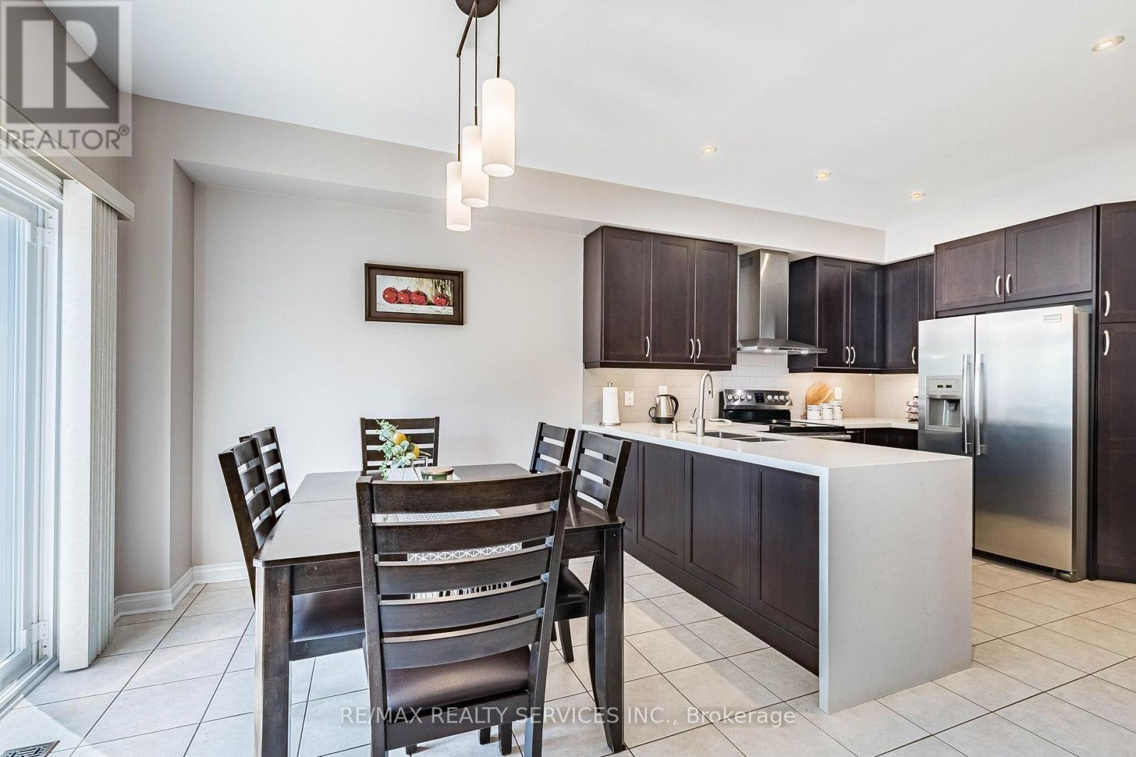 151 Fairhill Avenue, Brampton, Ontario  L7A 2J4 - Photo 18 - W13700066