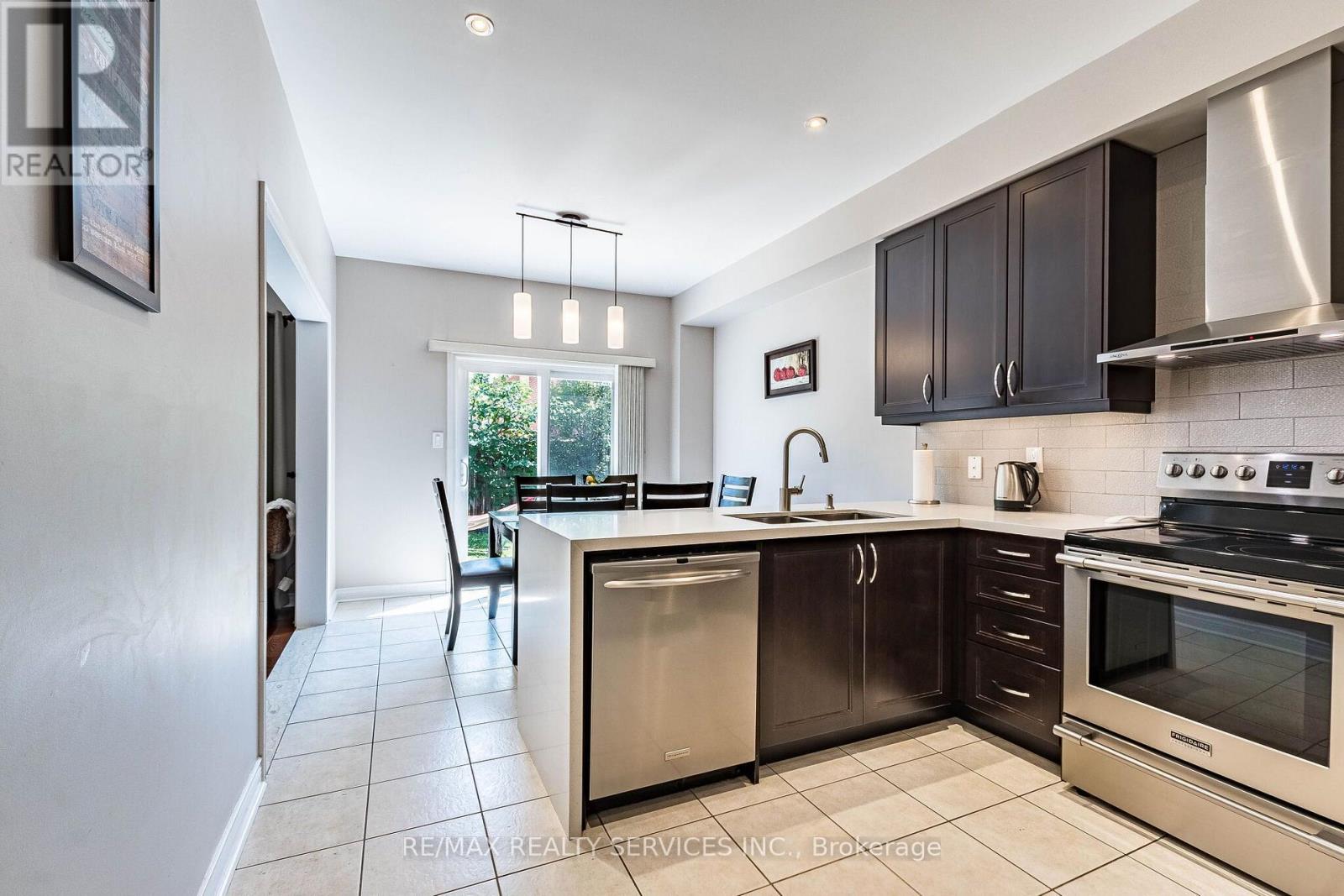151 Fairhill Avenue, Brampton, Ontario  L7A 2J4 - Photo 21 - W13700066