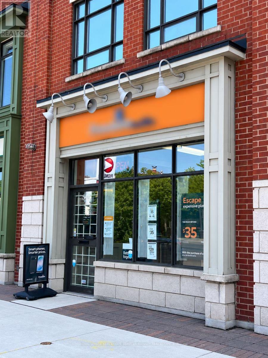147 Lakeshore Road E, Mississauga, Ontario L5G 4T9 - Photo 2 - W13700088