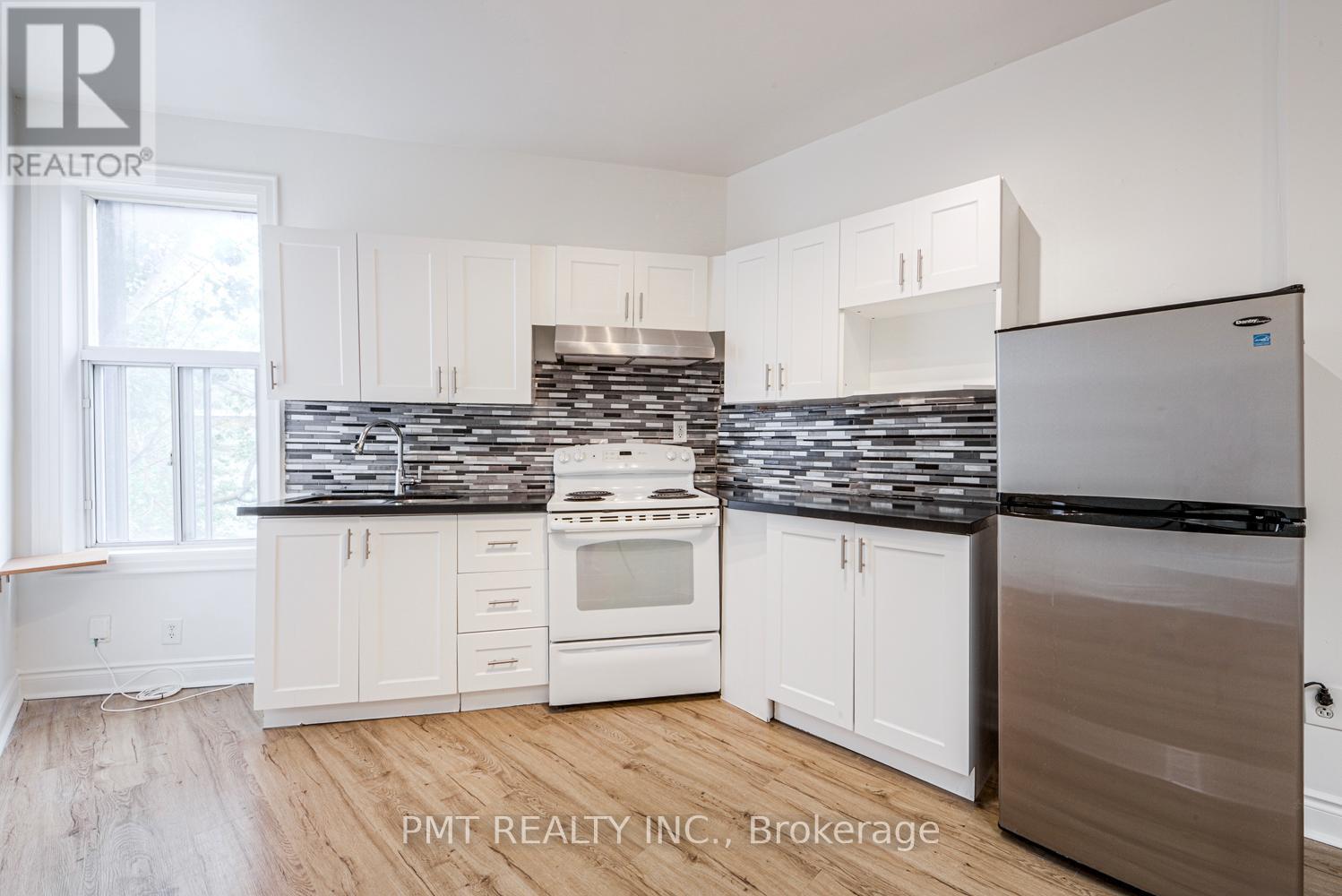 Upper - 2045 Davenport Road, Toronto, Ontario  M6N 1C5 - Photo 18 - W13700090