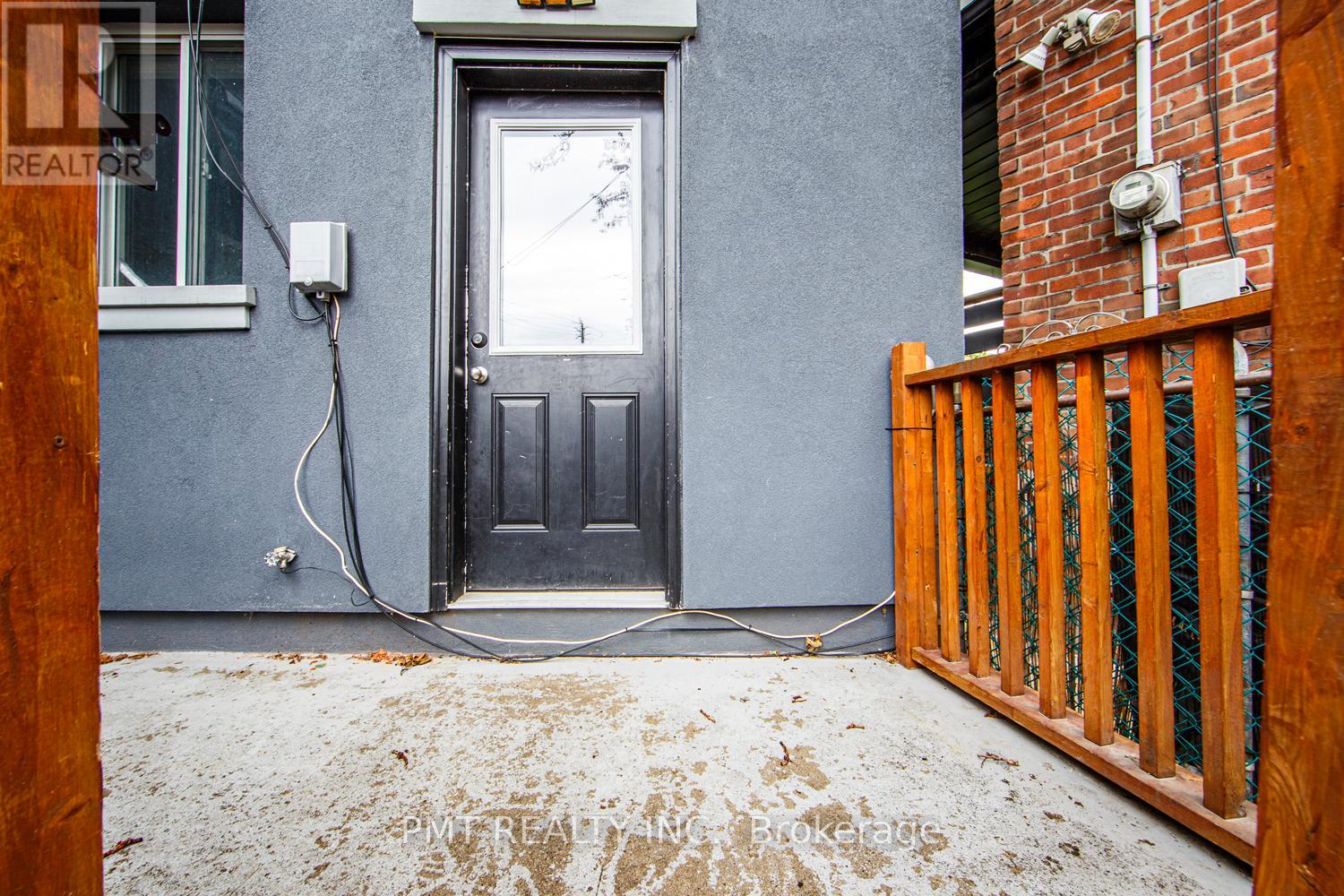 Upper - 2045 Davenport Road, Toronto, Ontario  M6N 1C5 - Photo 29 - W13700090