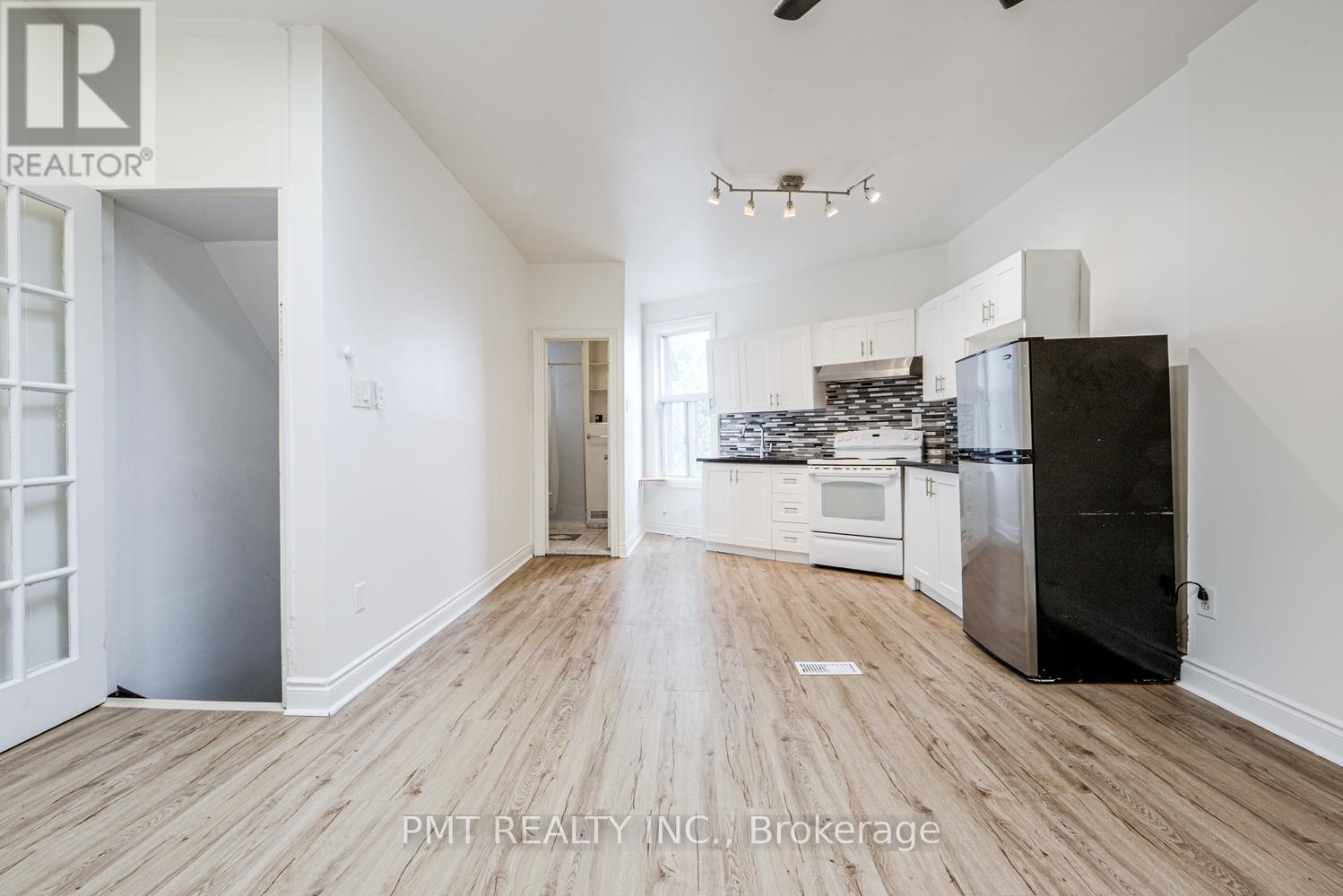 Upper - 2045 Davenport Road, Toronto, Ontario  M6N 1C5 - Photo 6 - W13700090
